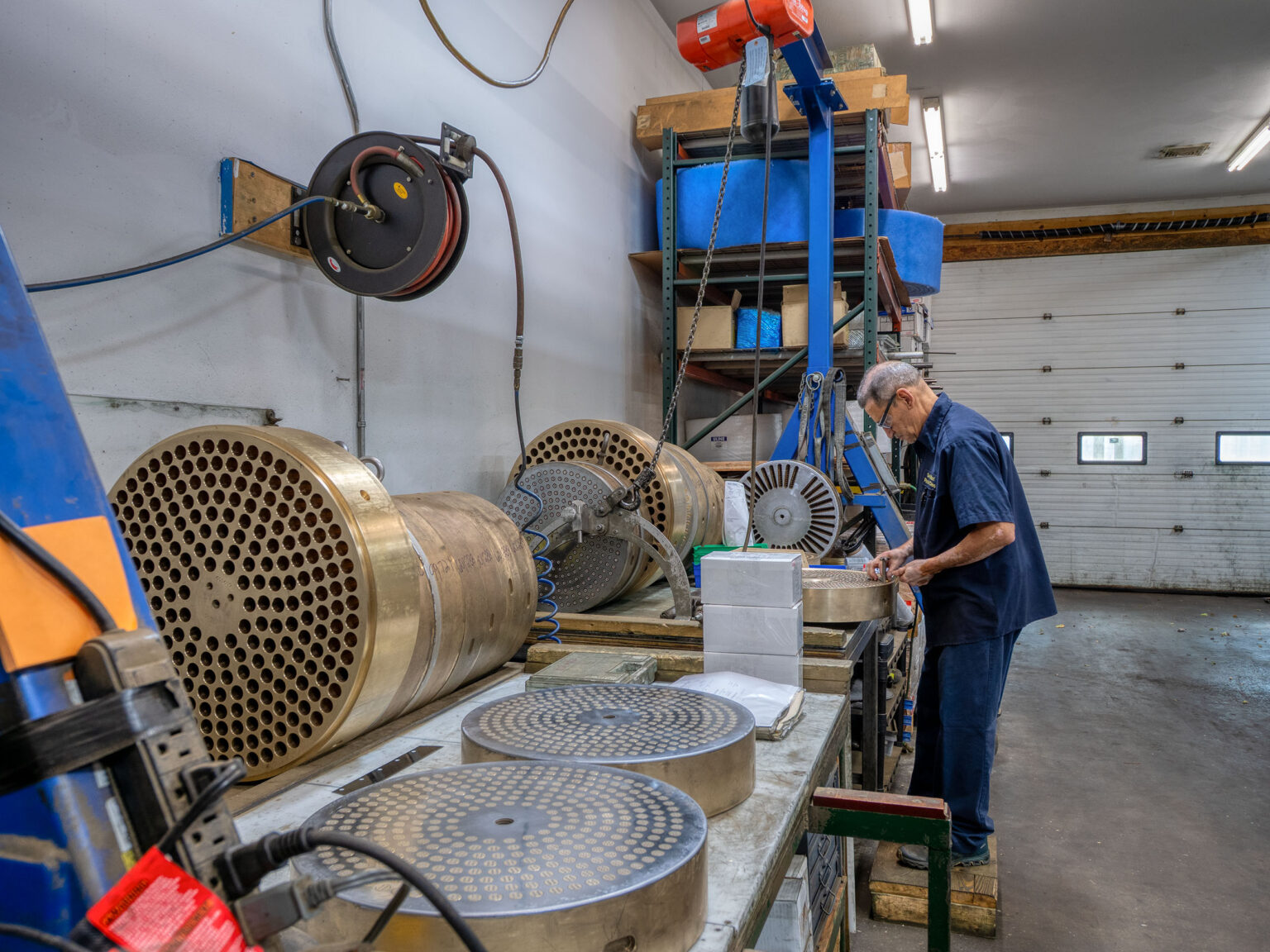 Manufacturing equipment